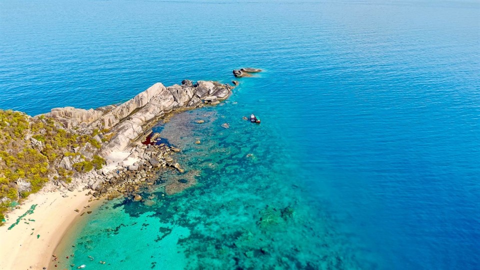 thien duong bien dao hon nua phu yen quynhontourist